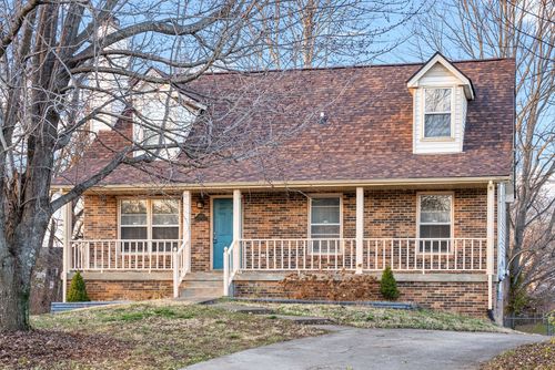 2147 Bauling Ln, Clarksville, TN, 37040-6587 | Card Image