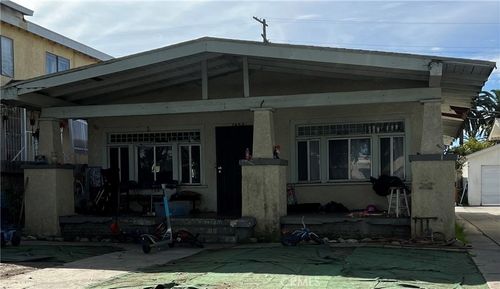 1650 W 38th, Los Angeles, CA, 90062 | Card Image