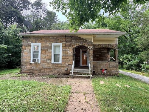 572 East Ave, Akron, OH, 44320-2934 | Card Image