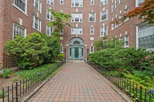 6-1572 Massachusetts Ave, Cambridge, MA, 02138 | Card Image