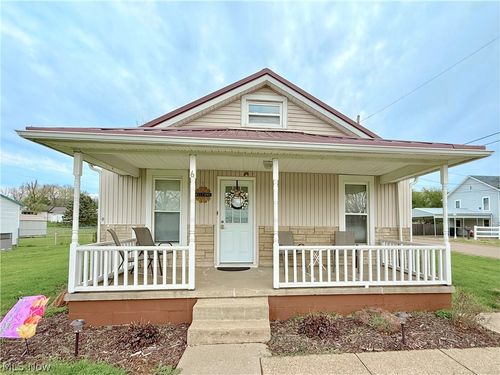 6 7th St, Belpre, OH, 45714-1718 | Card Image