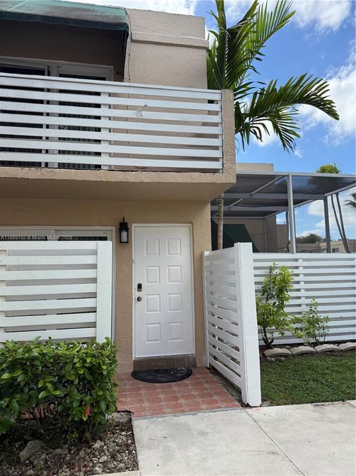 14362 Sw 96th Ln, Miami, FL, 33186-8854 | Card Image