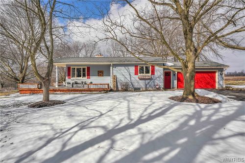 681 Perry Rd, Strykersville, NY, 14145-9577 | Card Image