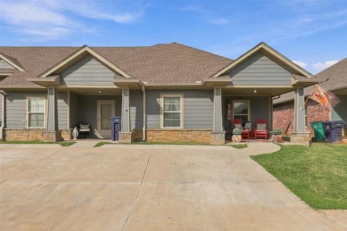 1017 Sw 92nd St, Oklahoma City, OK, 73139-8621 | Card Image