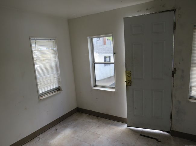 83 Stone St, House other with 3 bedrooms, 1 bathrooms and null parking in Hartford CT | Image 12