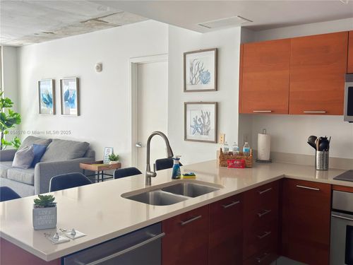 apt-502-3250 Ne 1st Ave, Miami, FL, 33137-4088 | Card Image