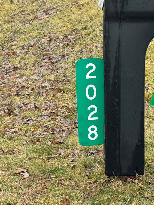 2028 Auburn Ave, Holt, MI, 48842-1307 | Card Image