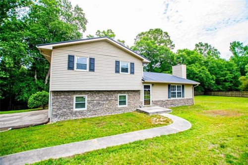284 Katie Ln, Carrollton, GA, 30117-7629 | Card Image