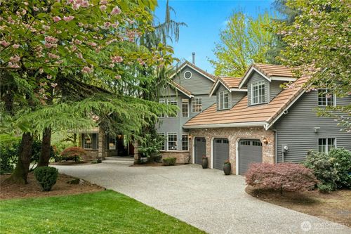 14124 229th Drive Se, Issaquah, WA, 98027 | Card Image