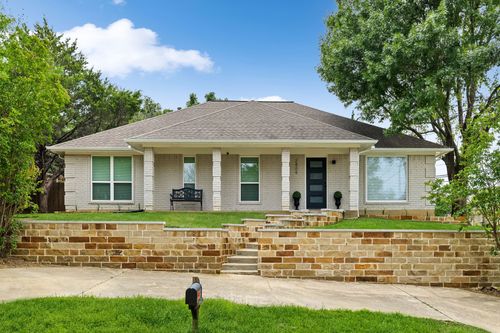 2409 Pebblebrook Ct, Grand Prairie, TX, 75050-2720 | Card Image