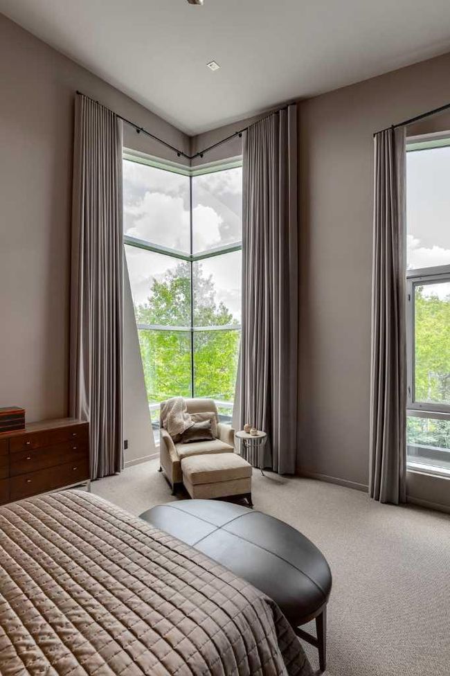 25 Posthill Drive Sw, House other with 4 bedrooms, 4 bathrooms and 8 parking in Calgary AB | Image 24