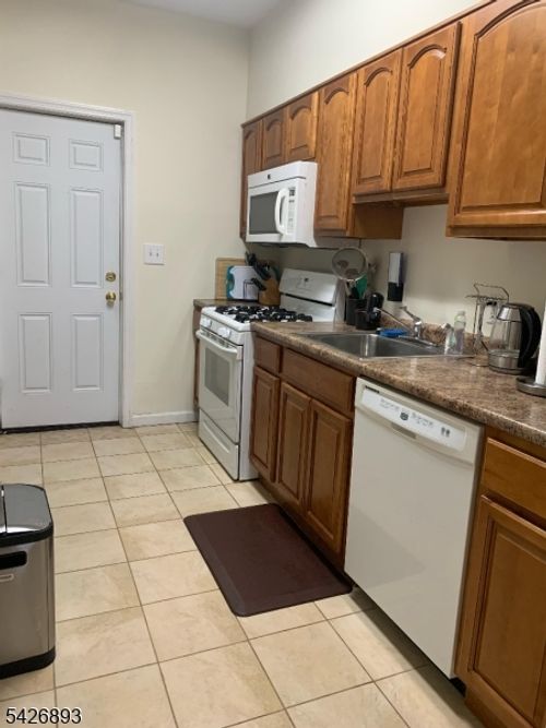 129 S 10th St, Newark, NJ, 07107-1405 | Card Image