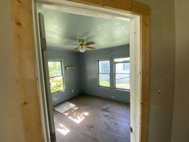 337 Sw Avenue B, House other with 3 bedrooms, 2 bathrooms and null parking in Hamlin TX | Image 4