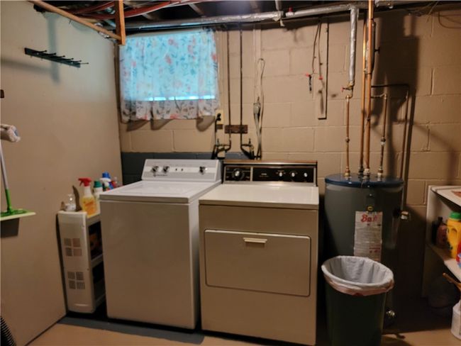 108 W 2 Nd St, House other with 4 bedrooms, 2 bathrooms and null parking in Burnside PA | Image 16