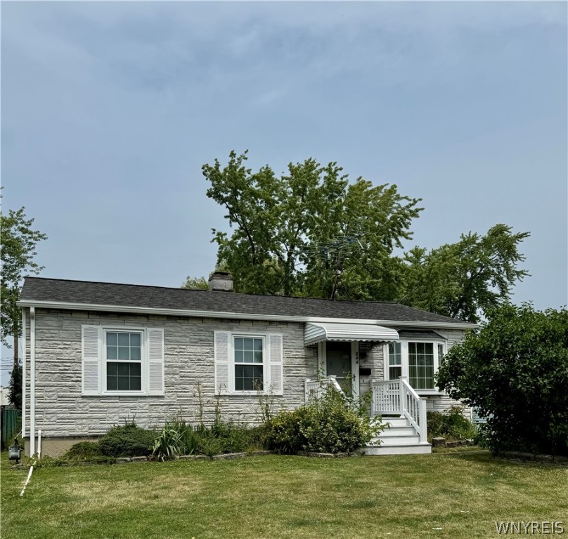 Desmond Dr, Tonawanda, NY 14150