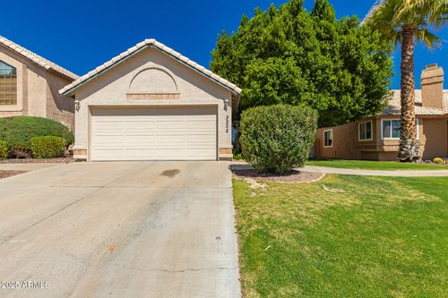 3302 E Hiddenview Dr, Phoenix, AZ, 85048-7264 | Card Image