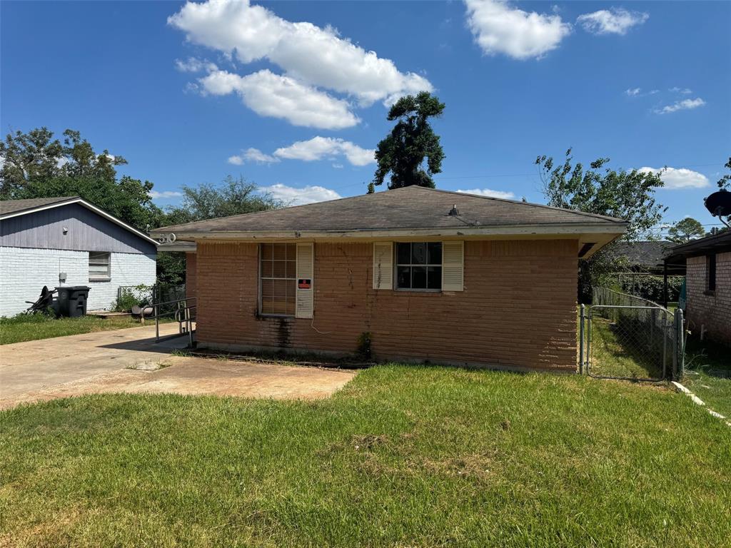 Ulrich St, Sugar Land, TX 77498
