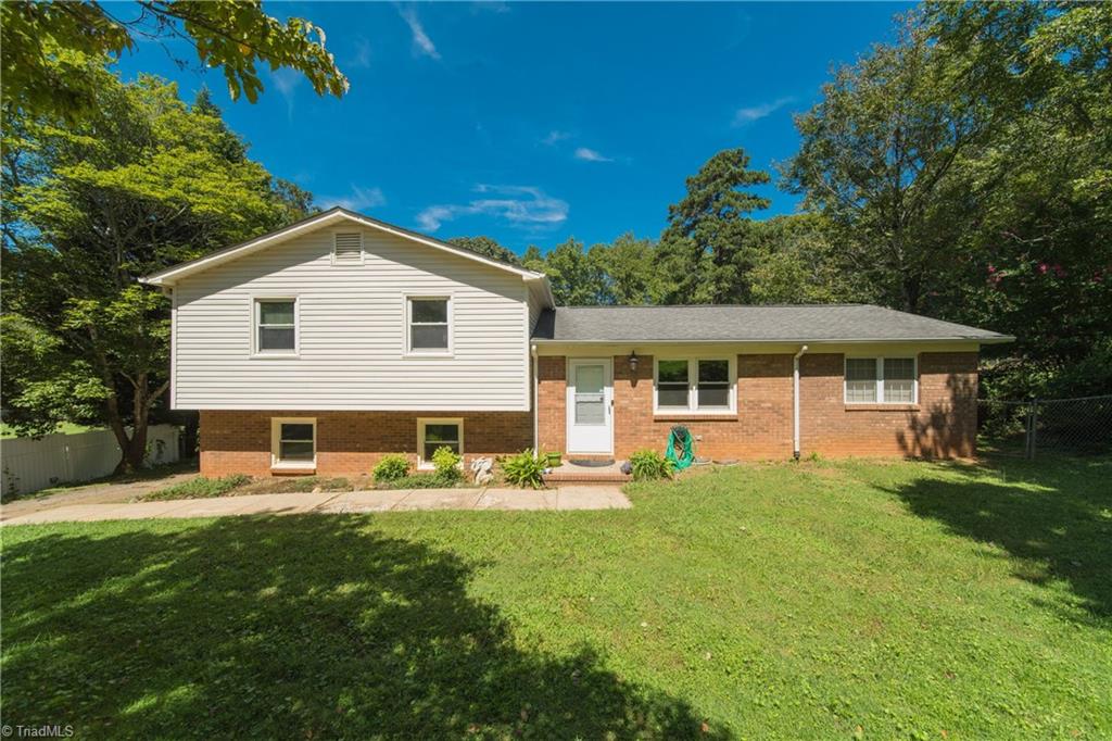 Bantry Trl, Kernersville, NC 27284