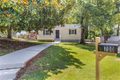 700 Parkdale Dr, Scottdale, GA, 30079-1421 | Card Image