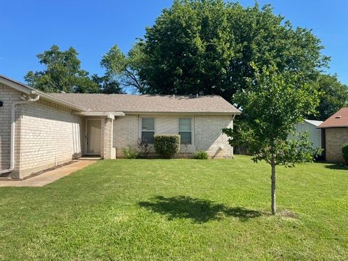7208 Southridge Trl, Fort Worth, TX, 76133-7125 | Card Image