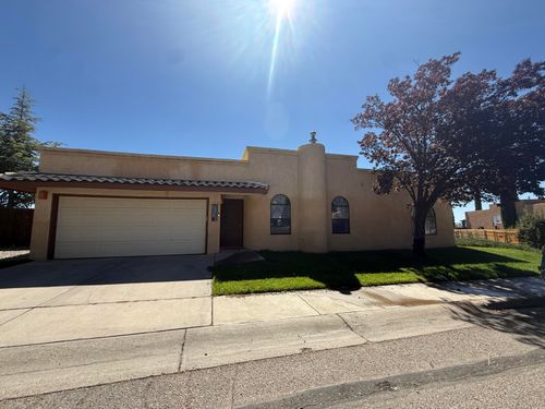 7200 Whippoorwill Ln Ne, Albuquerque, NM, 87109-6072 | Card Image