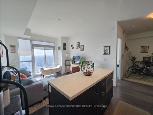 1808-501 St Clair Ave W, Toronto, ON, M5P0A2 | Card Image