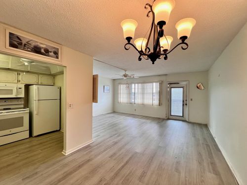 434 Southampton B, West Palm Beach, FL, 33417-7811 | Card Image