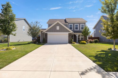 5493 W Woodhaven Dr, Mccordsville, IN, 46055-8034 | Card Image