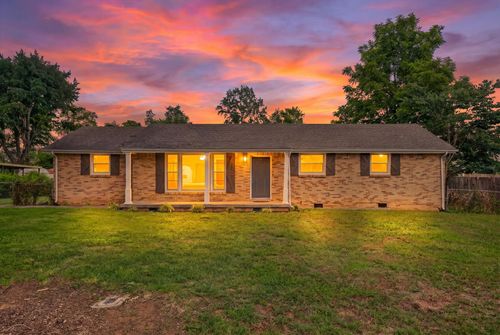 422 Burch Rd, Clarksville, TN, 37042-5709 | Card Image