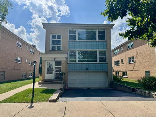 2-6752 N East Prairie Rd, Lincolnwood, IL, 60712-2516 | Card Image