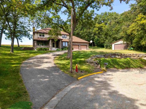 613 Mohawk Court, Waterloo, WI, 53594 | Card Image