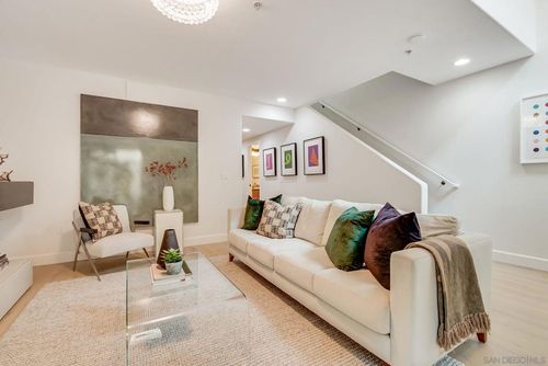 unit-2-7530 Draper Ave, La Jolla, CA, 92037-4889 | Card Image