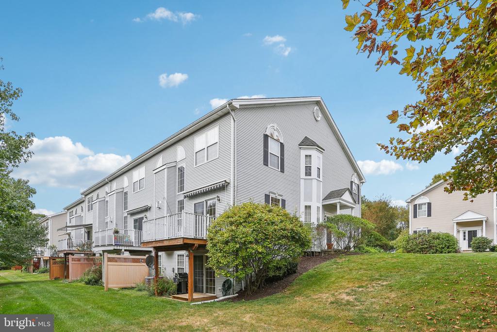 Stirrup Cir, West Chester, PA 19382