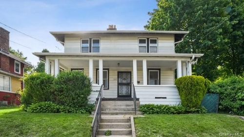 222 Lorraine Ave, Mount Vernon, NY, 10552-3703 | Card Image