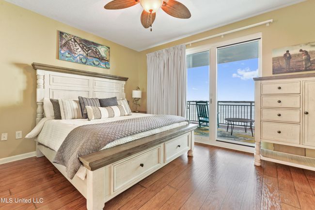 Master Bedroom | Image 10