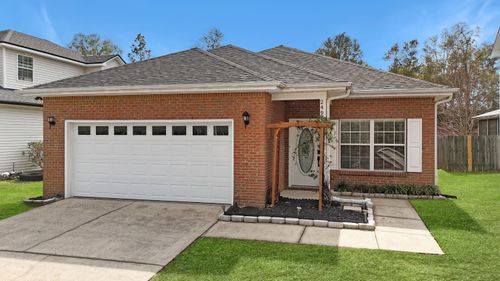 2490 Lakeview Dr S, Crestview, FL, 32536-9339 | Card Image