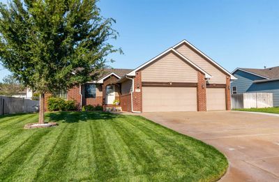 2359 S Wheatland St, House other with 5 bedrooms, 3 bathrooms and null parking in Wichita KS | Image 2