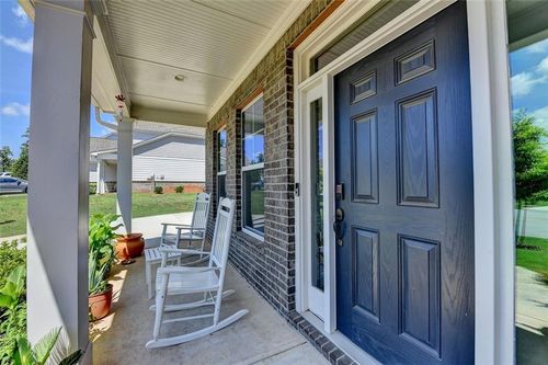 6867 Kate Ln, Flowery Branch, GA, 30542-7404 | Card Image