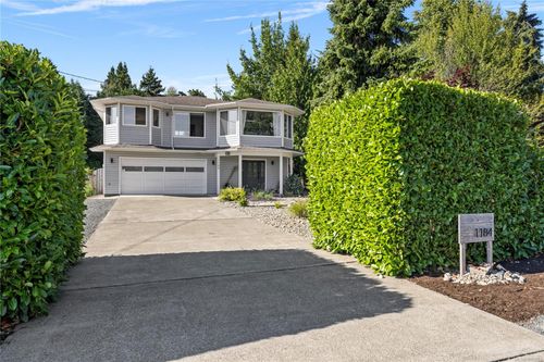 1184 Centre Rd, Qualicum Beach, BC, V9K2G8 | Card Image