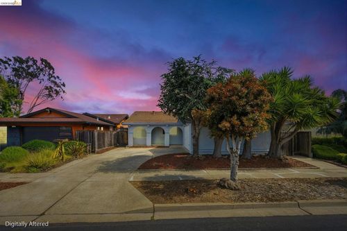 3305 Fir Ave, Alameda, CA, 94502-6947 | Card Image