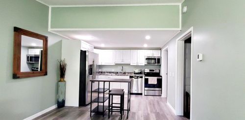 530 7th Pl, Vero Beach, FL, 32962-0722 | Card Image