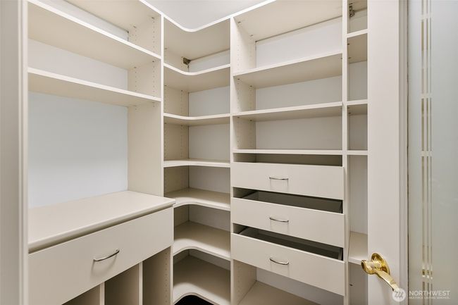 Pantry | Image 6