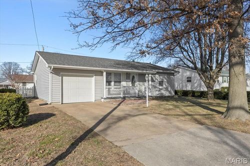 1109 Stone St, Red Bud, IL, 62278-1332 | Card Image