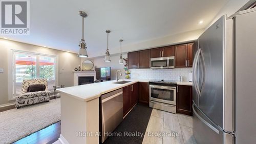 40 Torr Lane, Ajax, ON, L1S7M9 | Card Image