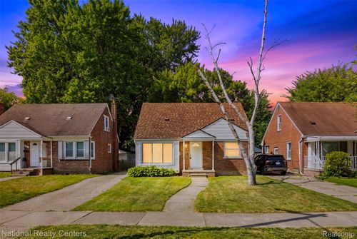 650 Arlington St, Inkster, MI, 48141-4011 | Card Image