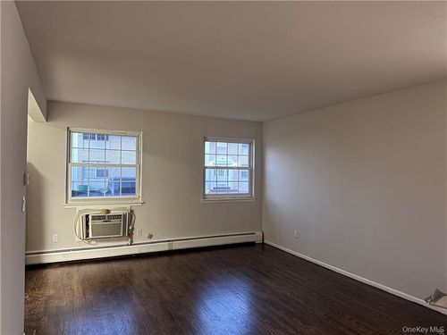 apt-1-60 Trafalgar Rd, New Windsor, NY, 12553-7543 | Card Image