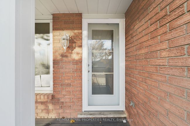 1 Halam Ave, House other with 4 bedrooms, 2 bathrooms and 4 parking in Hamilton ON | Image 4