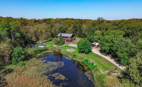 23000 5th St Nw, New London, MN, 56273-9642 | Card Image