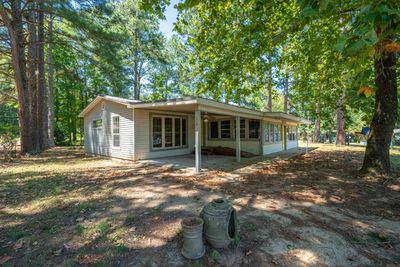 338 Iroquois Road, House other with 3 bedrooms, 2 bathrooms and null parking in Royal AR | Image 3