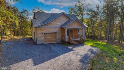 448 Broomgrass Way, House other with 3 bedrooms, 2 bathrooms and null parking in GERRARDSTOWN WV | Image 3